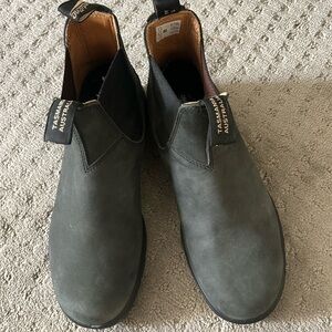Blundstone size 10